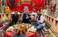 Këngëtari i mirnjohur i folklorit Shqiptar Shaban Baksi vizitoj Odën Kërçovare Zvicër (FOTO)